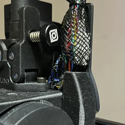 Giá đỡ dây cho đầu nóng Apollo Lander của Squirrelf3d