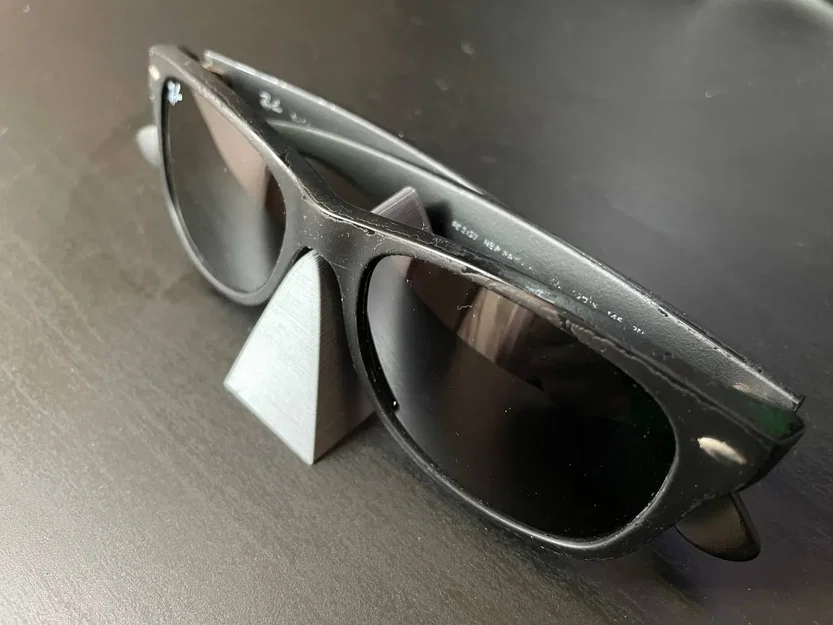 Giá đỡ kính mát hoặc kính thường - Image 1