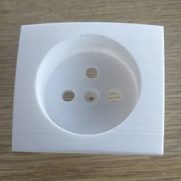 Thay thế chấu ổ cắm bị hỏng cho dòng Legrand Valena - Image 1