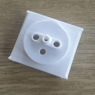 Thay thế chấu ổ cắm bị hỏng cho dòng Legrand Valena