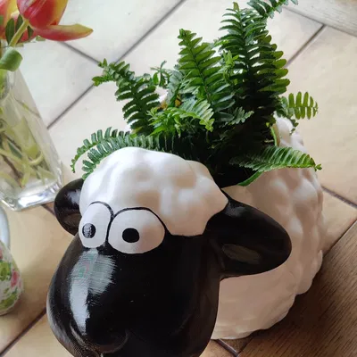 Chậu cây hình cừu 140mm với file STL nguyên khối