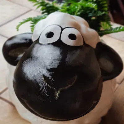 Chậu cây hình cừu 140mm với file STL nguyên khối