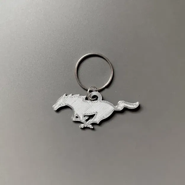 Móc khóa hình xe Mustang in 3D với thiết kế đơn giản - Image 1