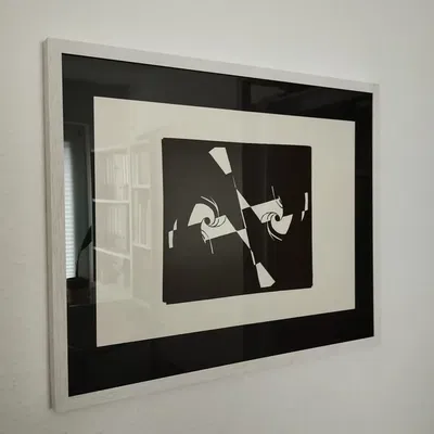 Giá treo khung ảnh Max Aab in 3D tiết kiệm chi phí vận chuyển