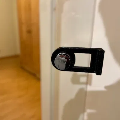 Giá đỡ cửa kính phòng tắm cho lưu thông không khí tốt hơn