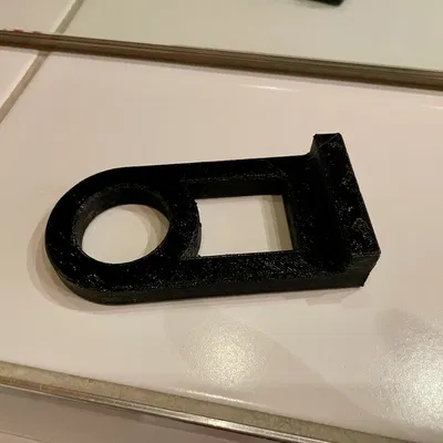 Giá đỡ cửa kính phòng tắm cho lưu thông không khí tốt hơn