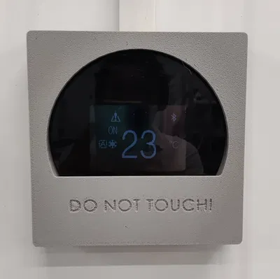 Bìa bảo vệ điều khiển Daikin Madoka cho máy lạnh