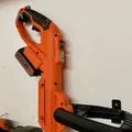 Móc treo tường cho máy cắt cỏ Black + Decker - Thumbnail 4