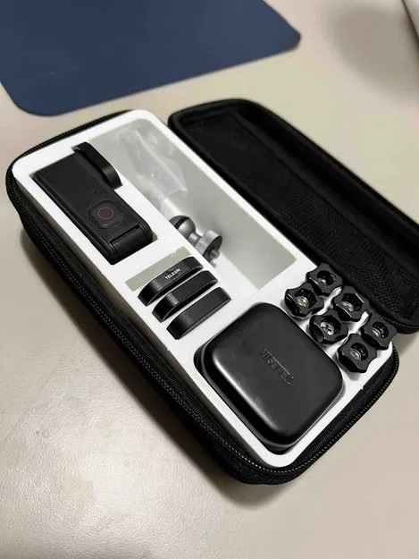 Giá đỡ bên trong cho case GoPro và phụ kiện - Image 1