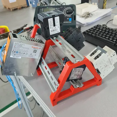 Giá đỡ thử nghiệm thanh DIN với góc 20 độ