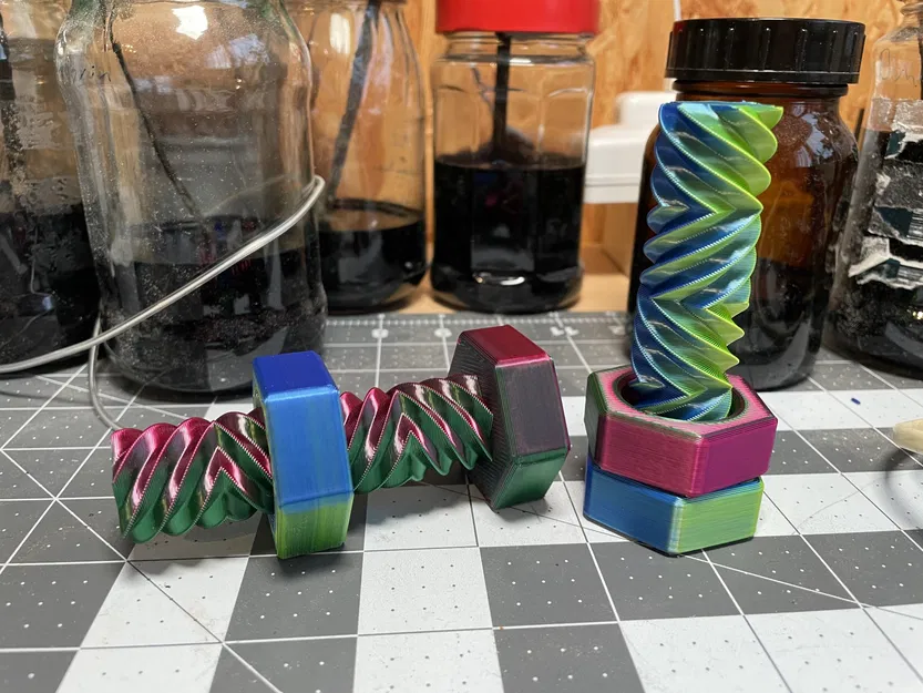 Bu lông hai chiều thú vị từ Robinson Foundry - Image 1