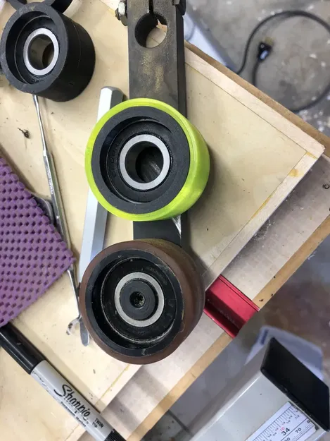 Bánh xe và lốp thay thế cho máy mài/sander Rockwell 1 x 42 - Image 7