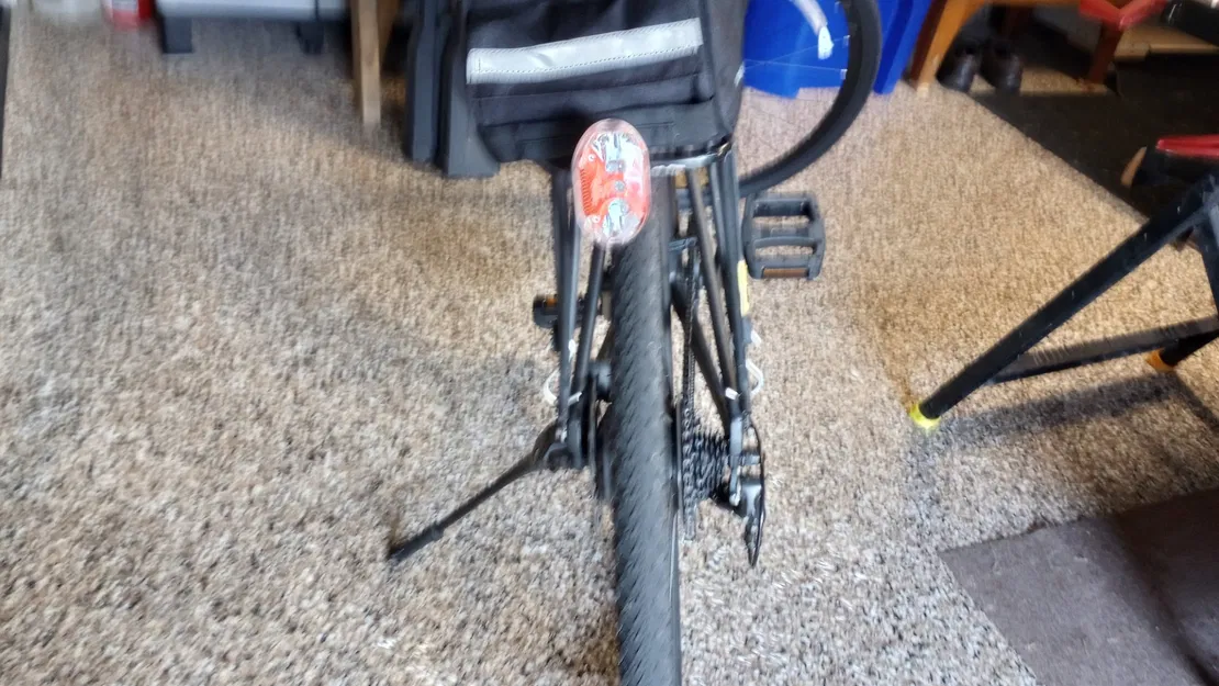 Kẹp đèn xe đạp phía sau đa năng cho giá đỡ xe - Image 3