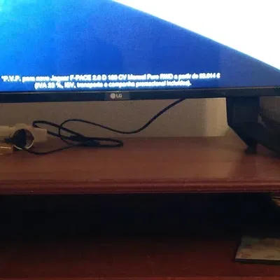 Giá đứng điều chỉnh cho TV LG LCD 40 inch