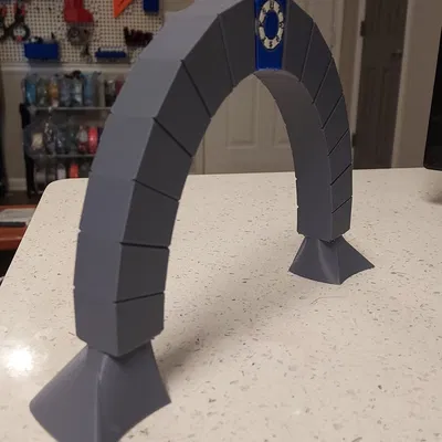 Cổng vòm Hoàng gia Masonic với keystone có thể tháo rời