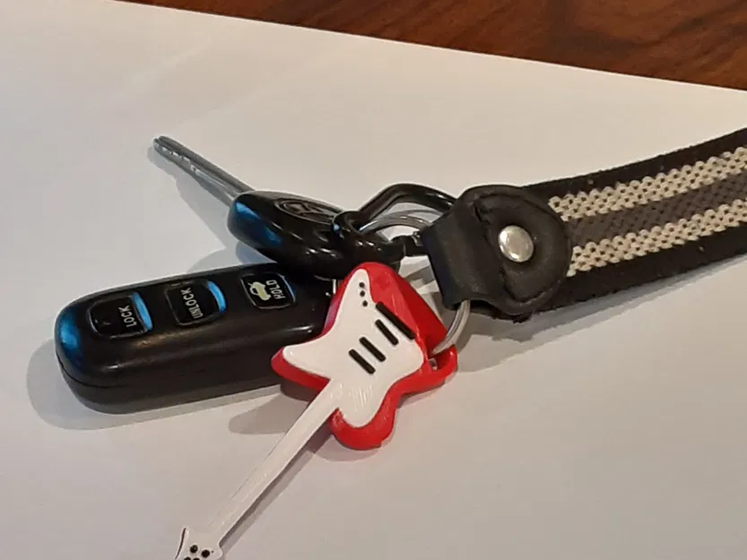 Guitar điện mini dạng móc khóa đa sắc màu - Image 7