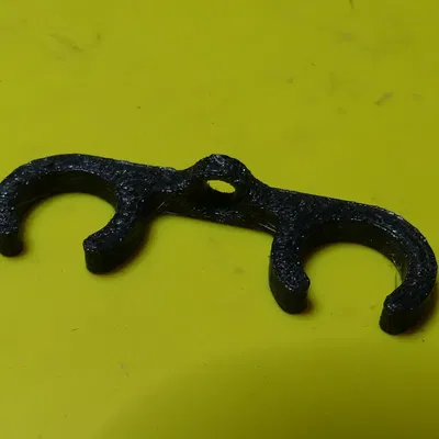 Giá đỡ đơn giản cho gậy đi bộ Nordic