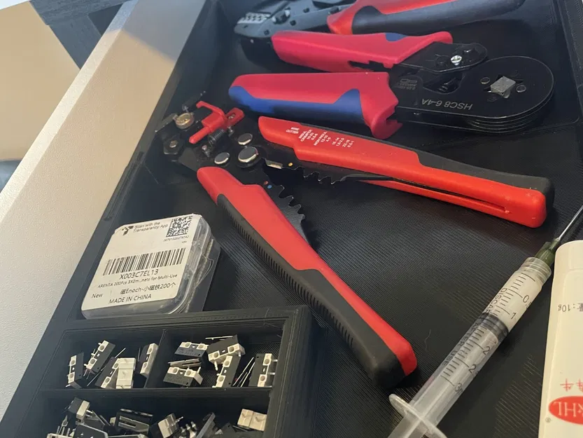 Khay đựng dụng cụ và kết nối cho bàn làm việc - Image 2