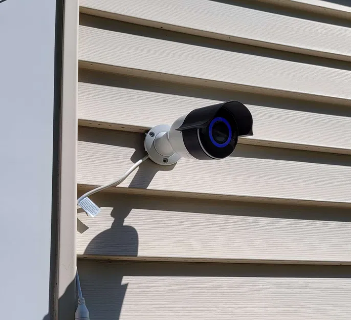 Bộ che mưa cho camera IP Lorex E896AB - Image 1