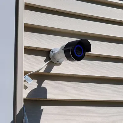 Bộ che mưa cho camera IP Lorex E896AB