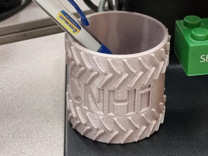 Giá đỡ bút AG phong cách CNH Industrial - Image 1