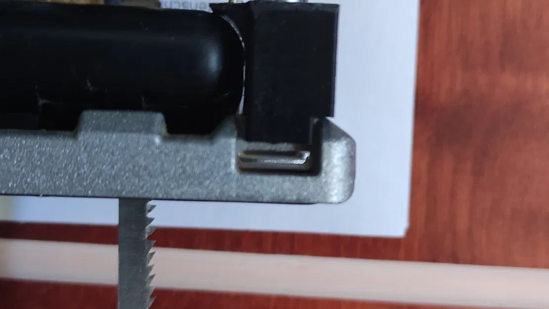 Giá đỡ và bộ chuyển đổi cho bộ hút bụi Makita 417853-4 - Image 1