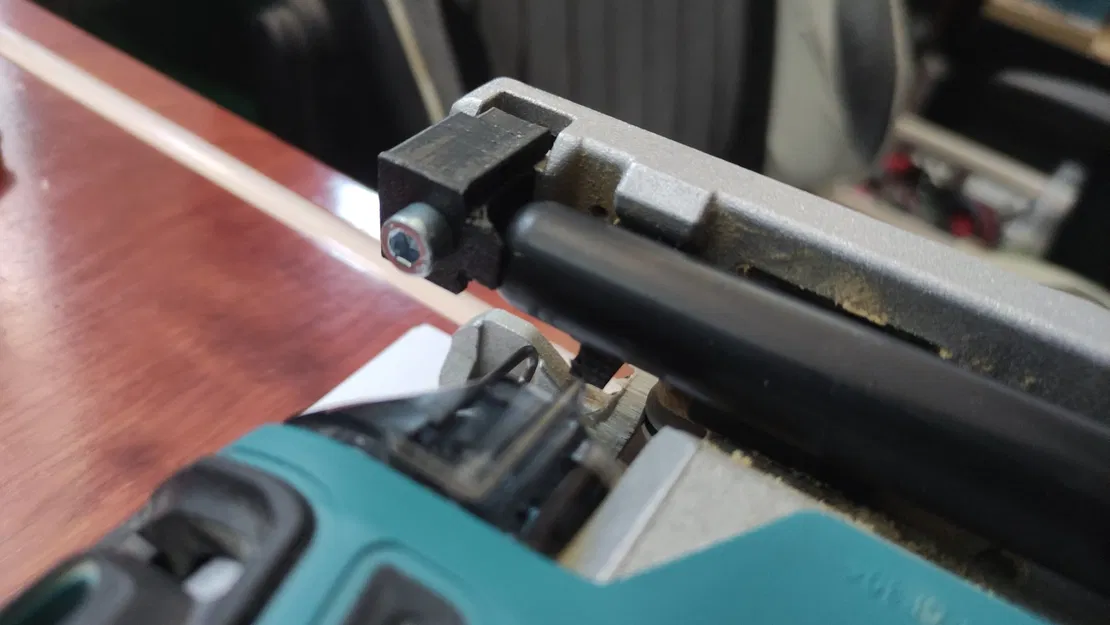 Giá đỡ và bộ chuyển đổi cho bộ hút bụi Makita 417853-4 - Image 3