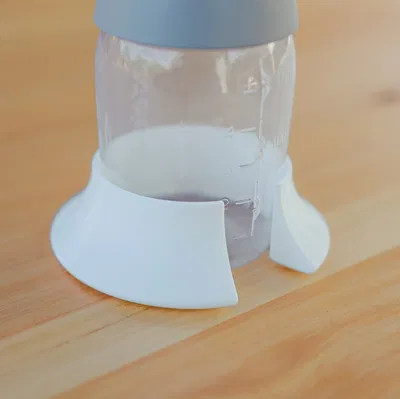 Giá đỡ bình sữa Medela chống đổ dễ dàng