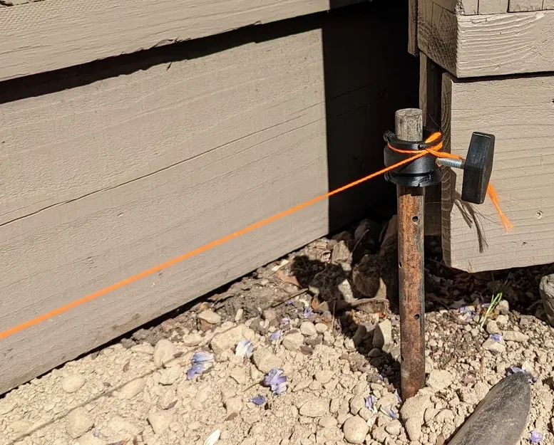 Giá đỡ dây căng cho cọc ống - Image 2