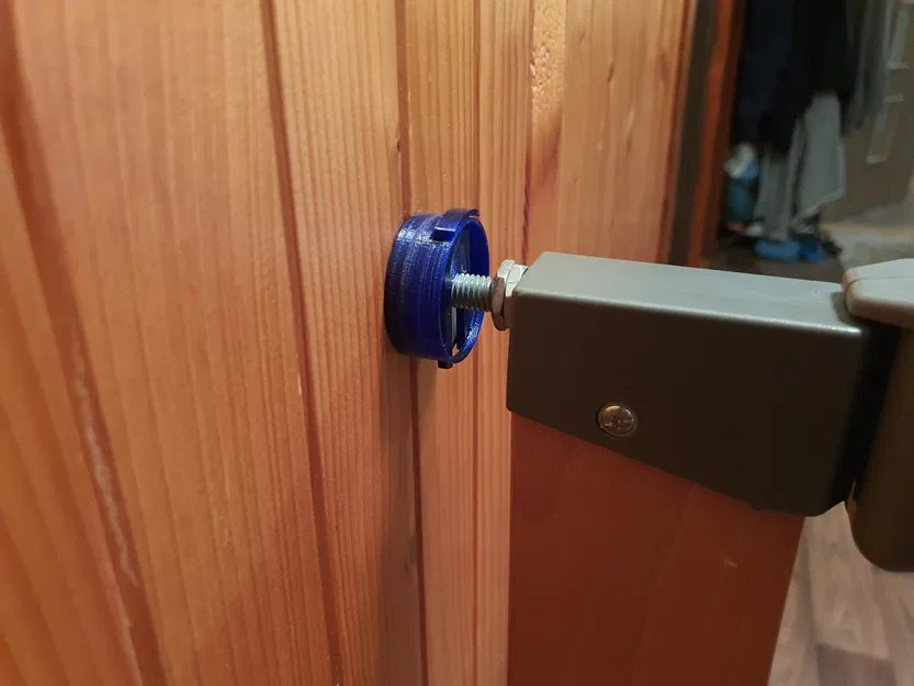 Bộ phận cố định cho cổng an toàn trẻ em Geuther - Image 1