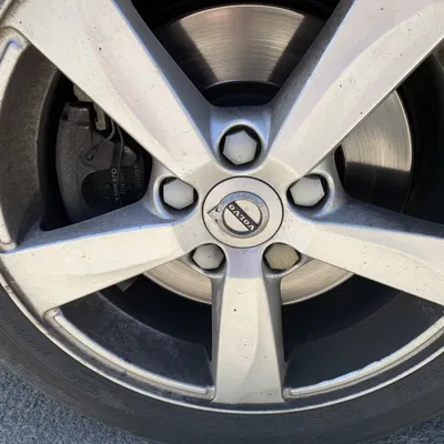 Nắp đậy bu lông bánh xe đa năng cho ô tô