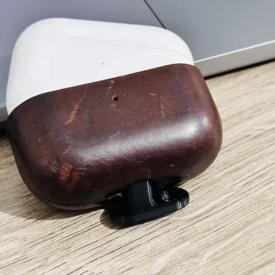 Công cụ tháo vỏ AirPods tiện lợi và nhỏ gọn