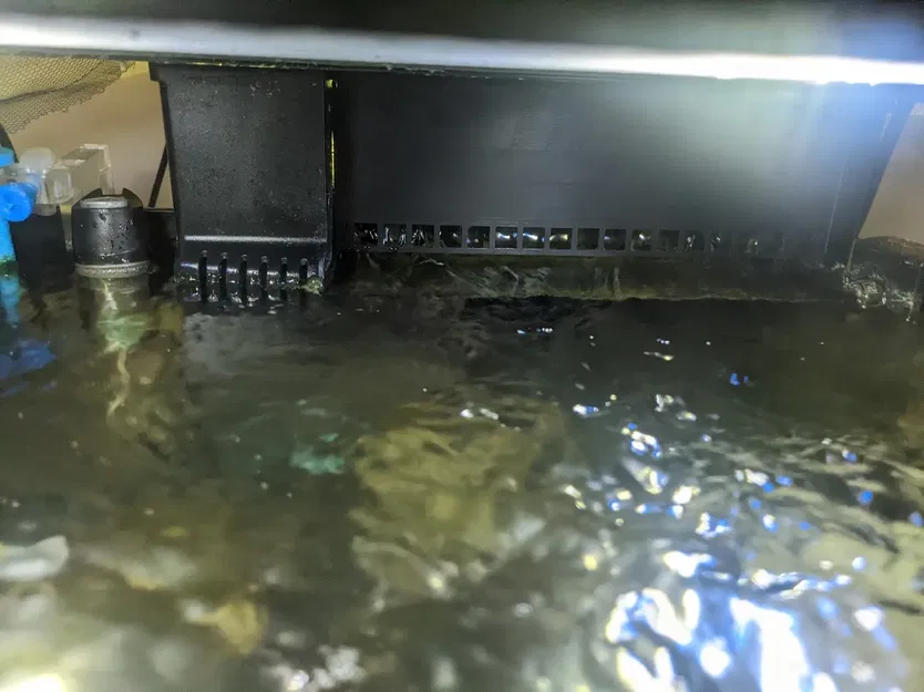 Bộ lọc refugium Seachem Tidal 110 với đèn AquaLED - Image 2