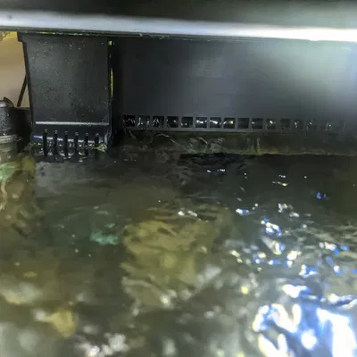 Bộ lọc refugium Seachem Tidal 110 với đèn AquaLED