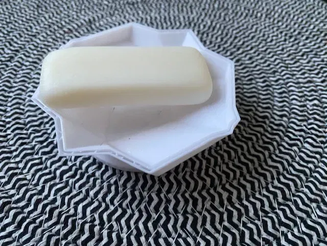 Giá đỡ xà phòng thiết kế hiện đại cho phòng tắm - Image 1