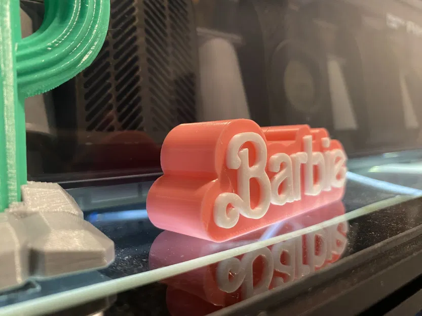 Trang trí bàn làm việc Barbie với biển tên cá nhân hóa - Image 3