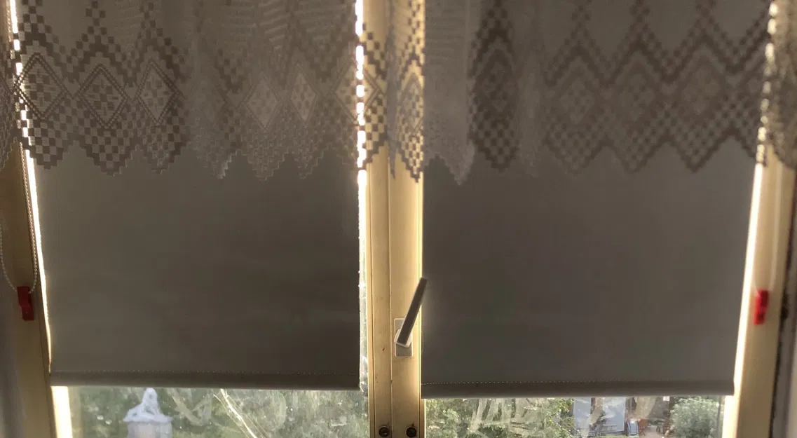 Giá đỡ dây cho rèm cuốn với lỗ vít 3mm và đầu trụ 5mm - Image 2