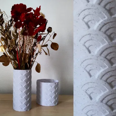 Bình hoa và chậu cây phong cách sóng Nhật Bản