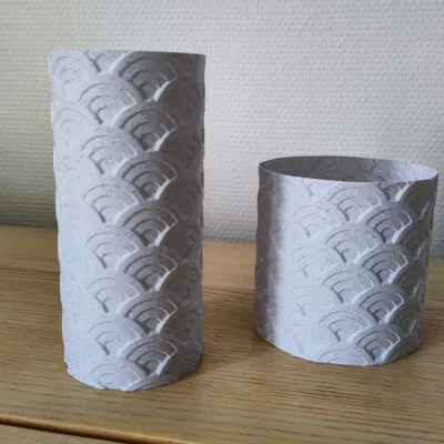 Bình hoa và chậu cây phong cách sóng Nhật Bản