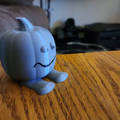 Trang trí bí ngô Halloween truyền thống và ngộ nghĩnh