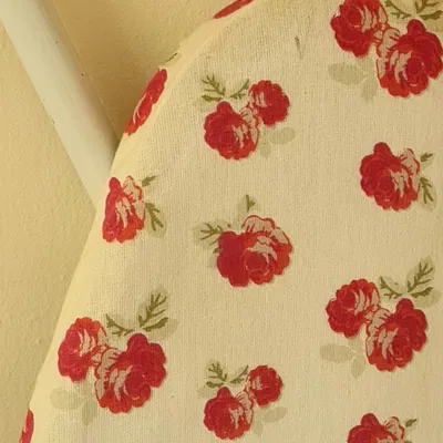 Giá treo bàn là tiện lợi cho không gian sống