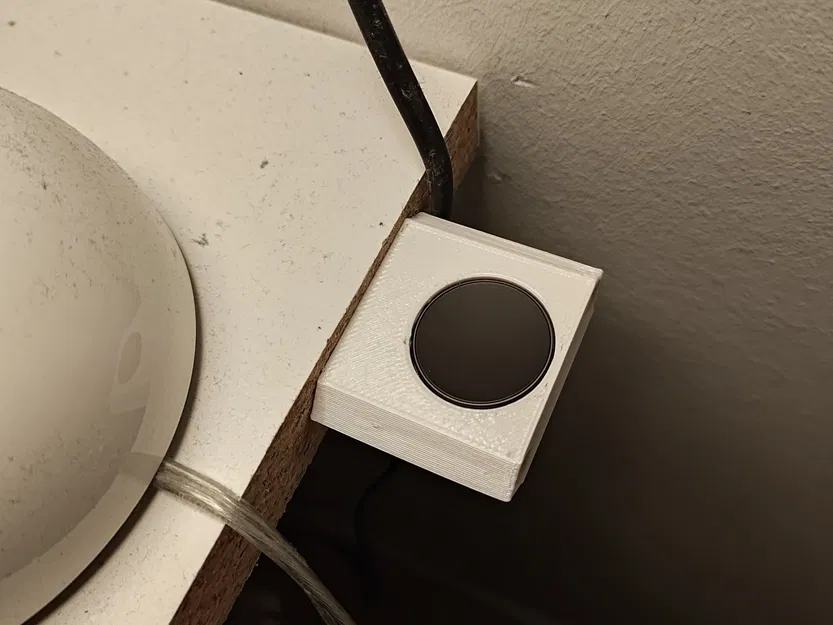 Giá đỡ sạc đồng hồ Samsung tương thích với tường tổ ong - Image 2