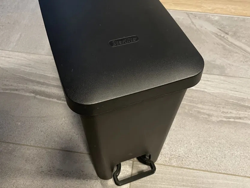 Thay thế bàn đạp thùng rác hình chữ nhật Sterilite 2.7 Gal. - Image 2