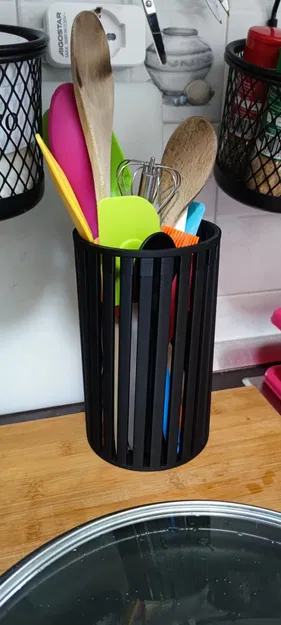 Giá đỡ dụng cụ nhà bếp gọn gàng và tiện lợi - Image 2