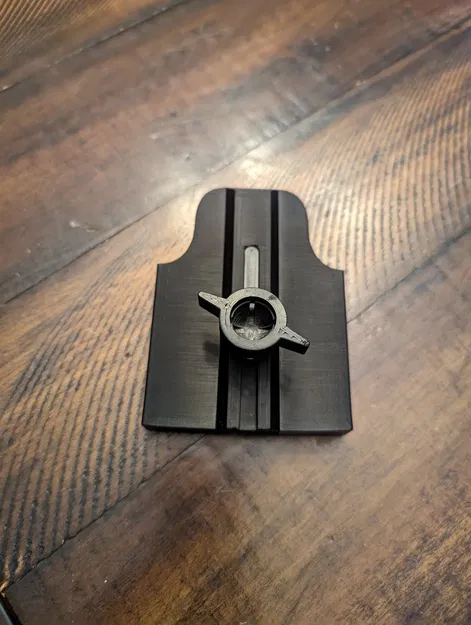 Giá đỡ điện thoại gắn trên lỗ thông gió ô tô có cổng sạc - Image 4