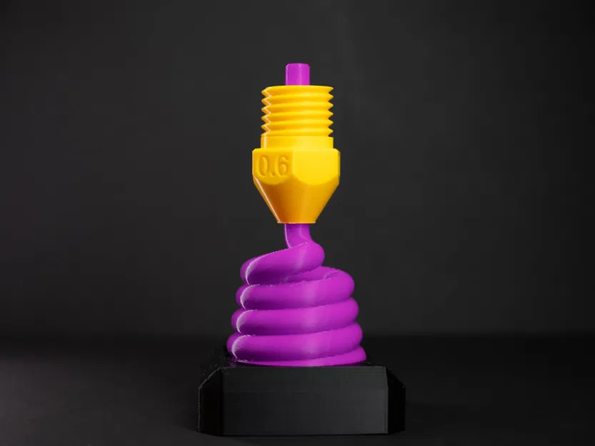 Tượng giải thưởng vòi phun in 3D với đế ổn định - Image 8