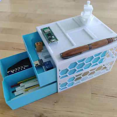 Kệ ngăn kéo tổ ong với hỗ trợ cho QUBE 500