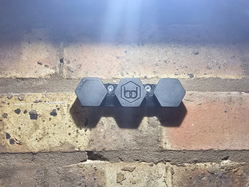 Giá treo tường cho thước vuông DeWalt Benchdog MK2 - Image 2