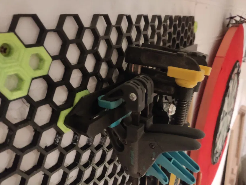 Giá đỡ kẹp nhỏ trên tường tổ ong - Image 1