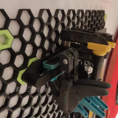 Giá đỡ kẹp nhỏ trên tường tổ ong